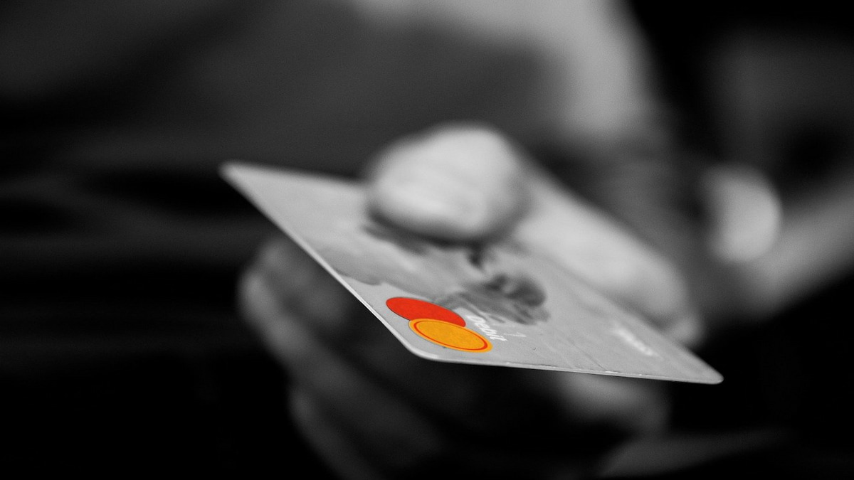 クレジットカード一枚持ちにミニマリストがエポスカードを勧める理由